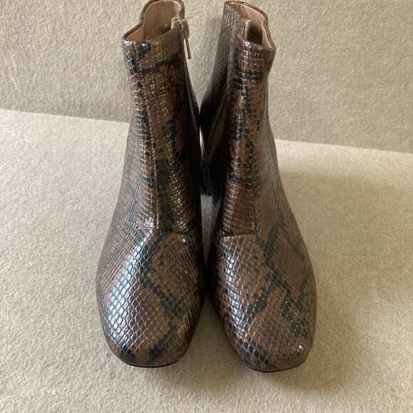 Clarks Womens Sheer Flora Boots Sz 8 Leather Snake Print Ankle Southwestern - Picture 3 of 7